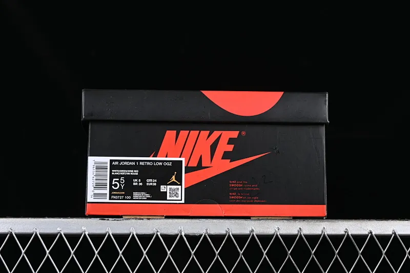 All categories Air Jordan Jordan series basketball shoes Air Jordan 1 Low Z version Air Jordan 1 Low CNY "Year of the Drago" AJ1 Joe 1 Year of the Dragon Limited Qinglong low-top cultural casual sneakers FN3727-100